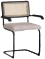 Stuhl mit Armlehnen